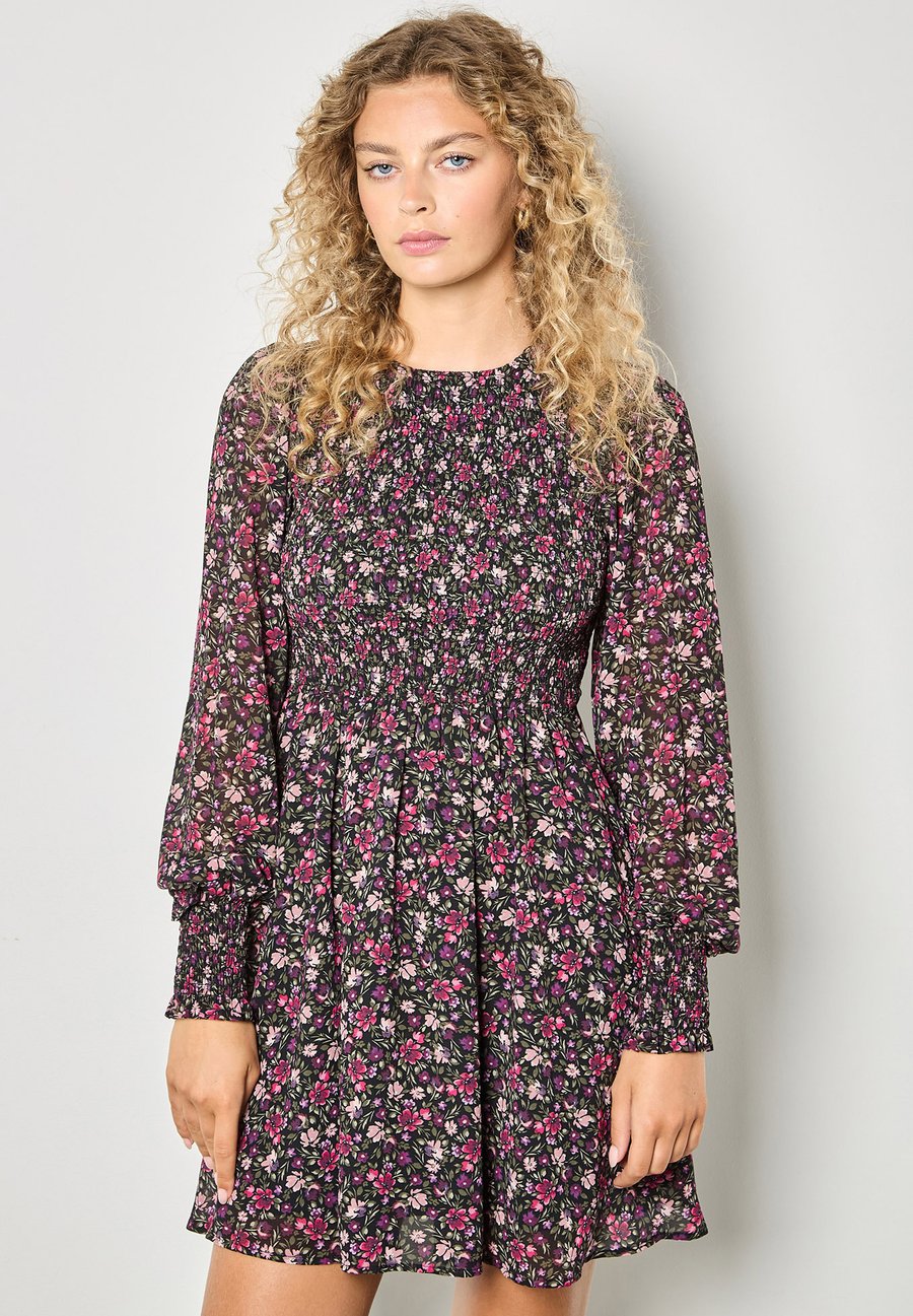 Платье Apricot Day dress, Pink
Платье Apricot Day dress, Pink