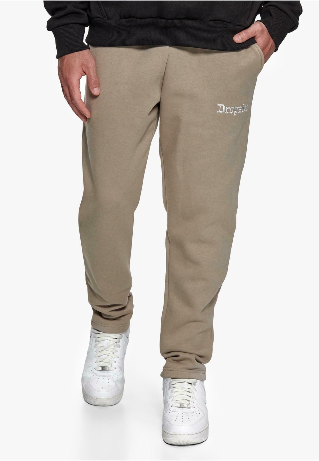 Спортивные брюки DROPSIZE LOGO Dropsize, серо-коричневый
Спортивные брюки DROPSIZE LOGO Dropsize, серо-коричневый