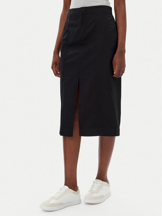 Юбка миди стандартный крой J20J225327 Calvin Klein Jeans, черный
Юбка миди стандартный крой J20J225327 Calvin Klein Jeans, черный