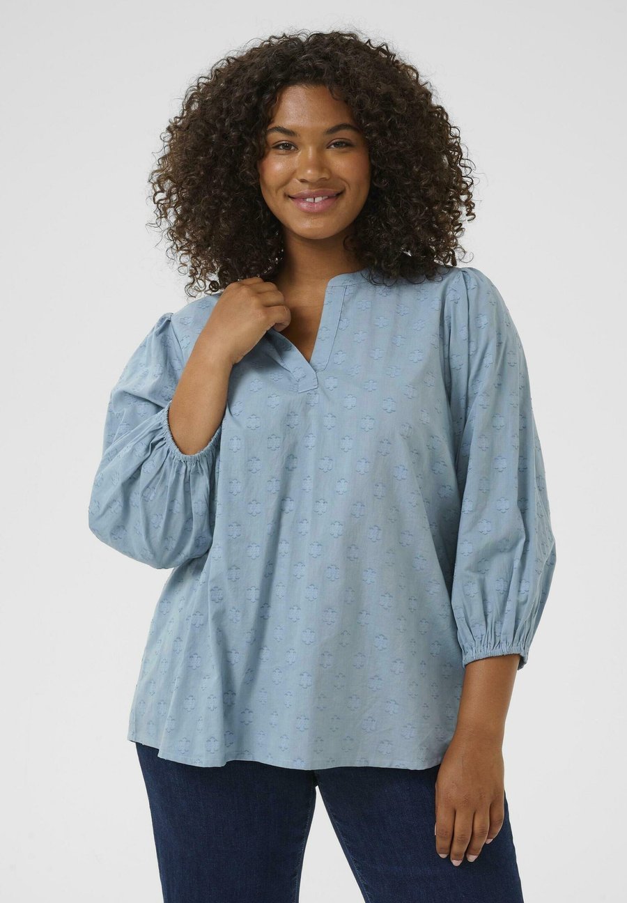 Блуза Kaffe Curve LOULOU, Windward Blue/Light Blue
Блуза Kaffe Curve LOULOU, Windward Blue/Light Blue