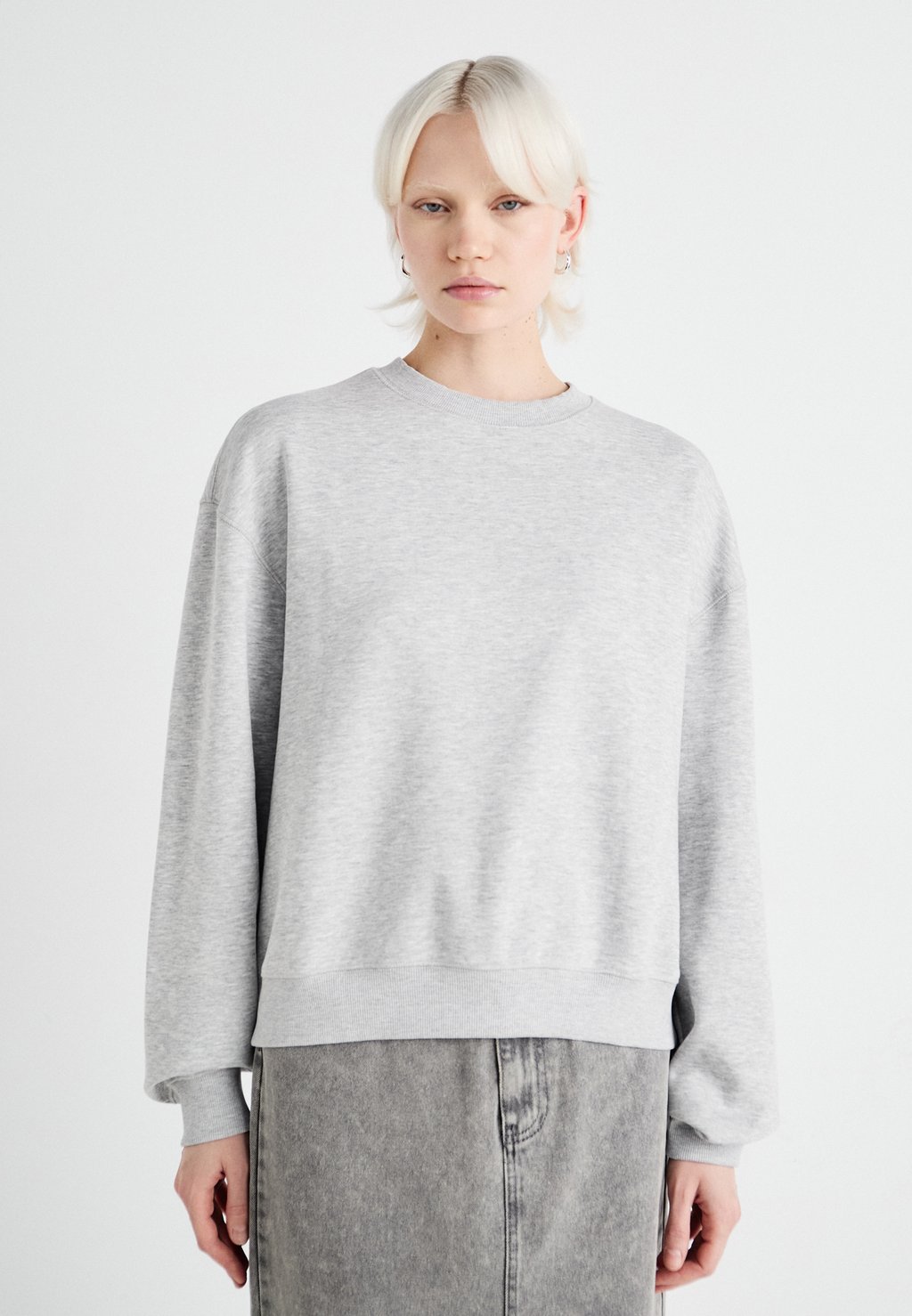 Толстовка ESSENCE STANDARD Weekday, серый
Толстовка ESSENCE STANDARD Weekday, серый