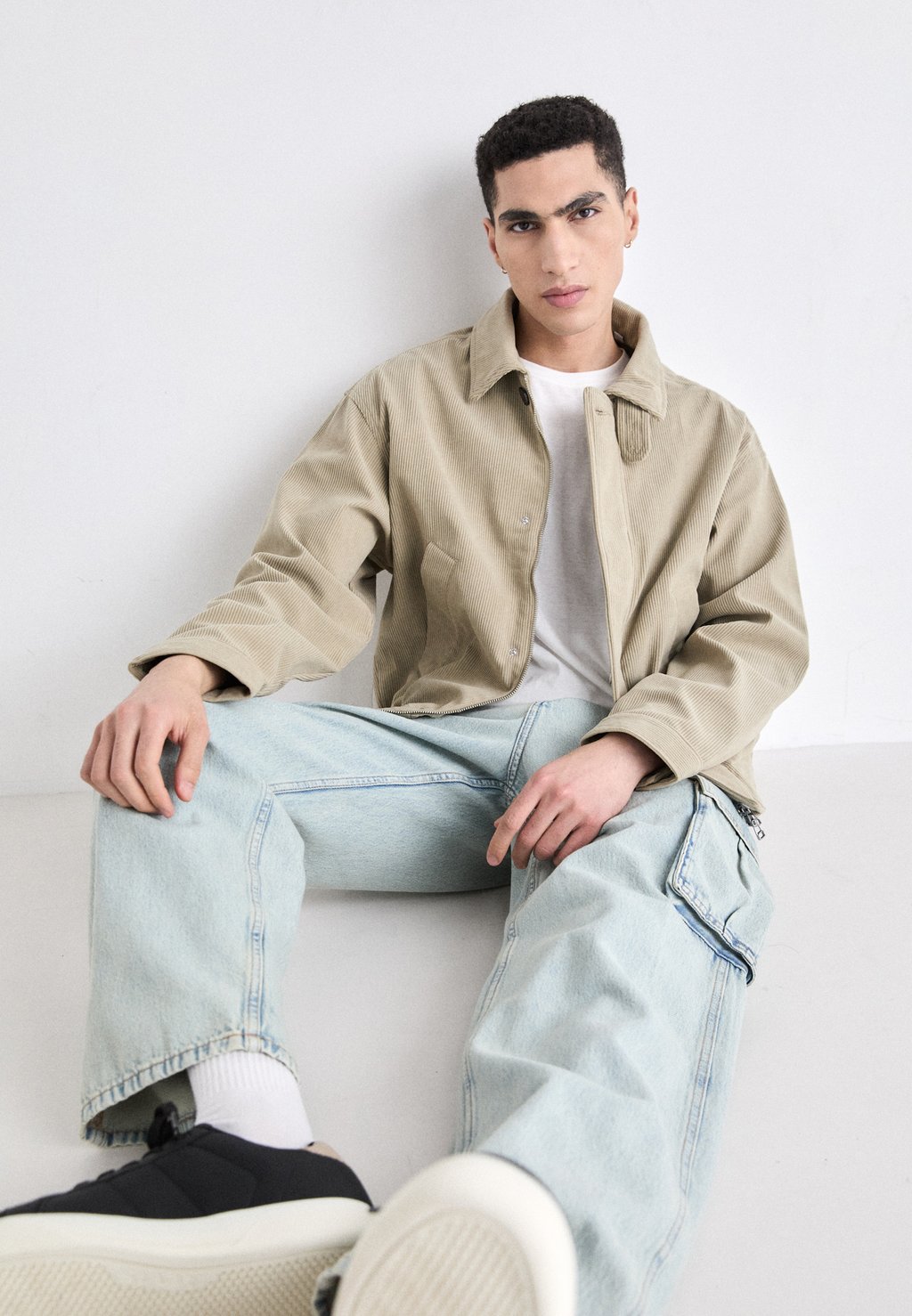 Летняя куртка JORBRONX HARRINGTON JACKET Jack & Jones PREMIUM, серебристый
Летняя куртка JORBRONX HARRINGTON JACKET Jack & Jones PREMIUM, серебристый