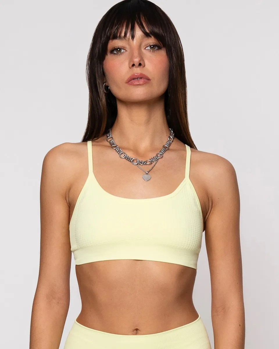 Женский спортивный топ из переработанного трикотажа Believe Athletics, лимонно-желтый
Женский спортивный топ из переработанного трикотажа Believe Athletics, лимонно-желтый