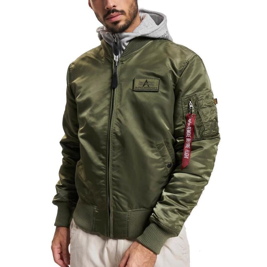 Куртка Alpha Industries модель Ma-1 D-tec цвет зеленый
Куртка Alpha Industries модель Ma-1 D-tec цвет зеленый