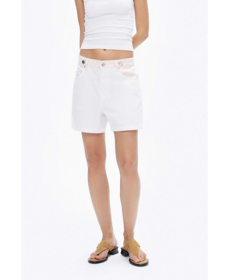 Женские мини-джинсовые шорты с металлическими пуговицами NOCTURNE, Open white
Женские мини-джинсовые шорты с металлическими пуговицами NOCTURNE, Open white