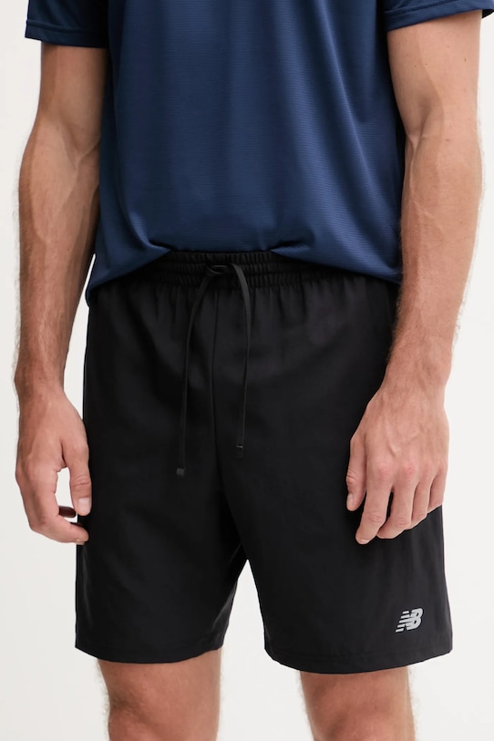 Тренировочные шорты New Balance, черный 
Тренировочные шорты New Balance, черный