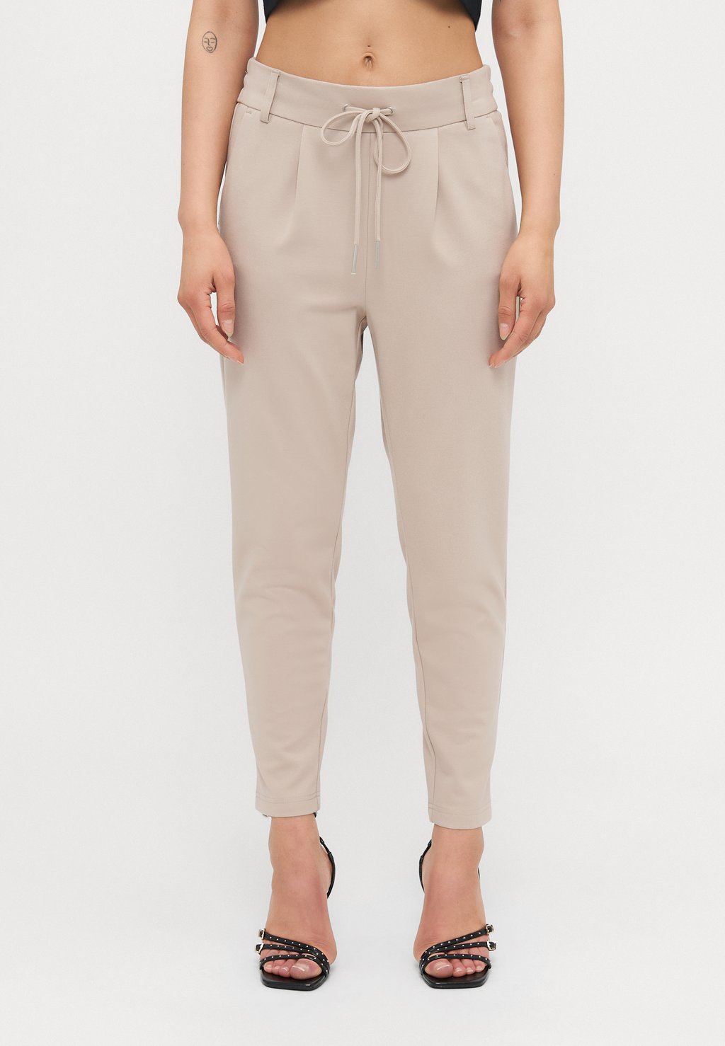 Брюки ONLPOPTRASH LIFE EASY ONLY Petite, бежевый
Брюки ONLPOPTRASH LIFE EASY ONLY Petite, бежевый