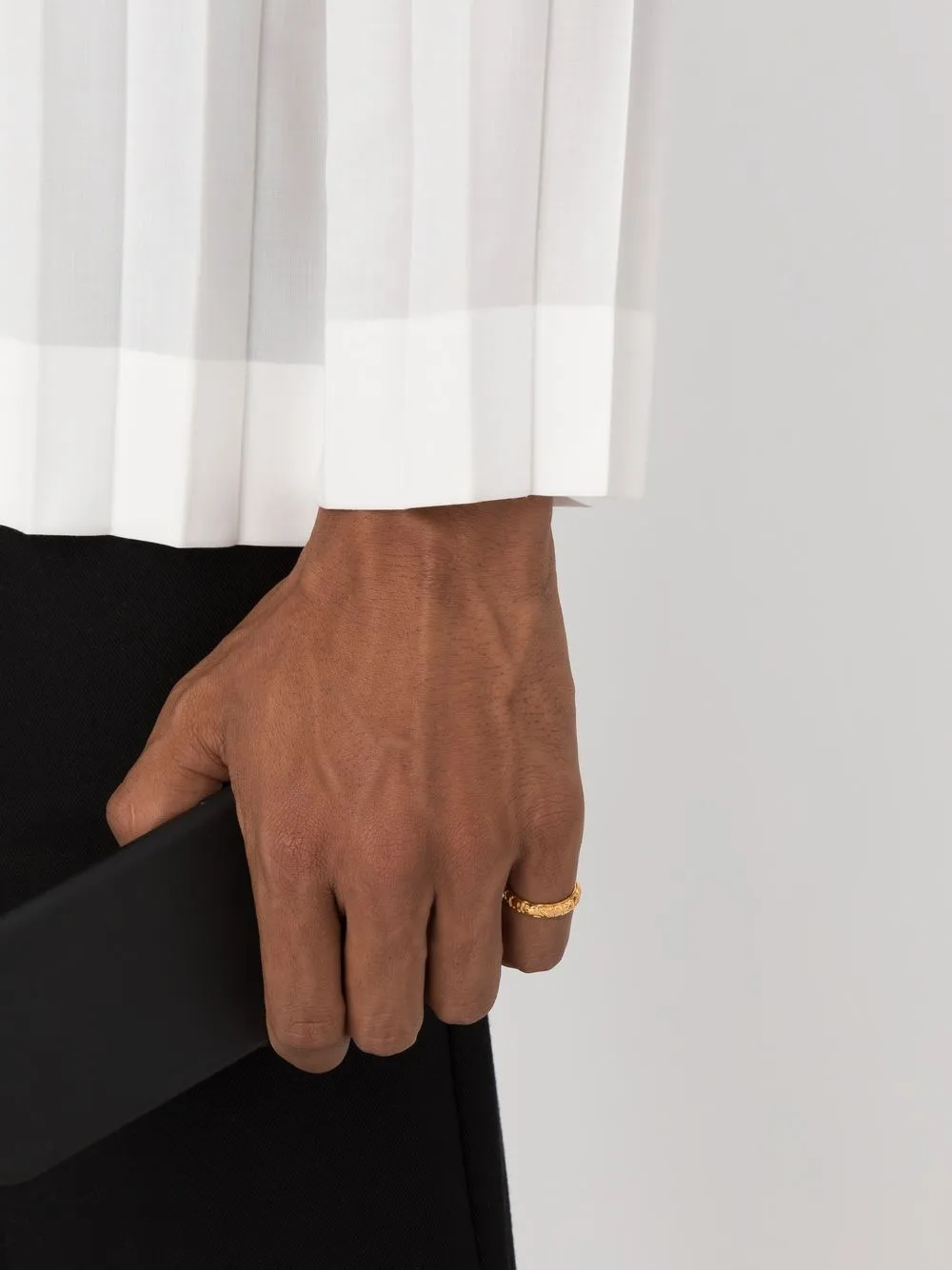 Серебряное кольцо с логотипом Alighieri
Серебряное кольцо с логотипом Alighieri