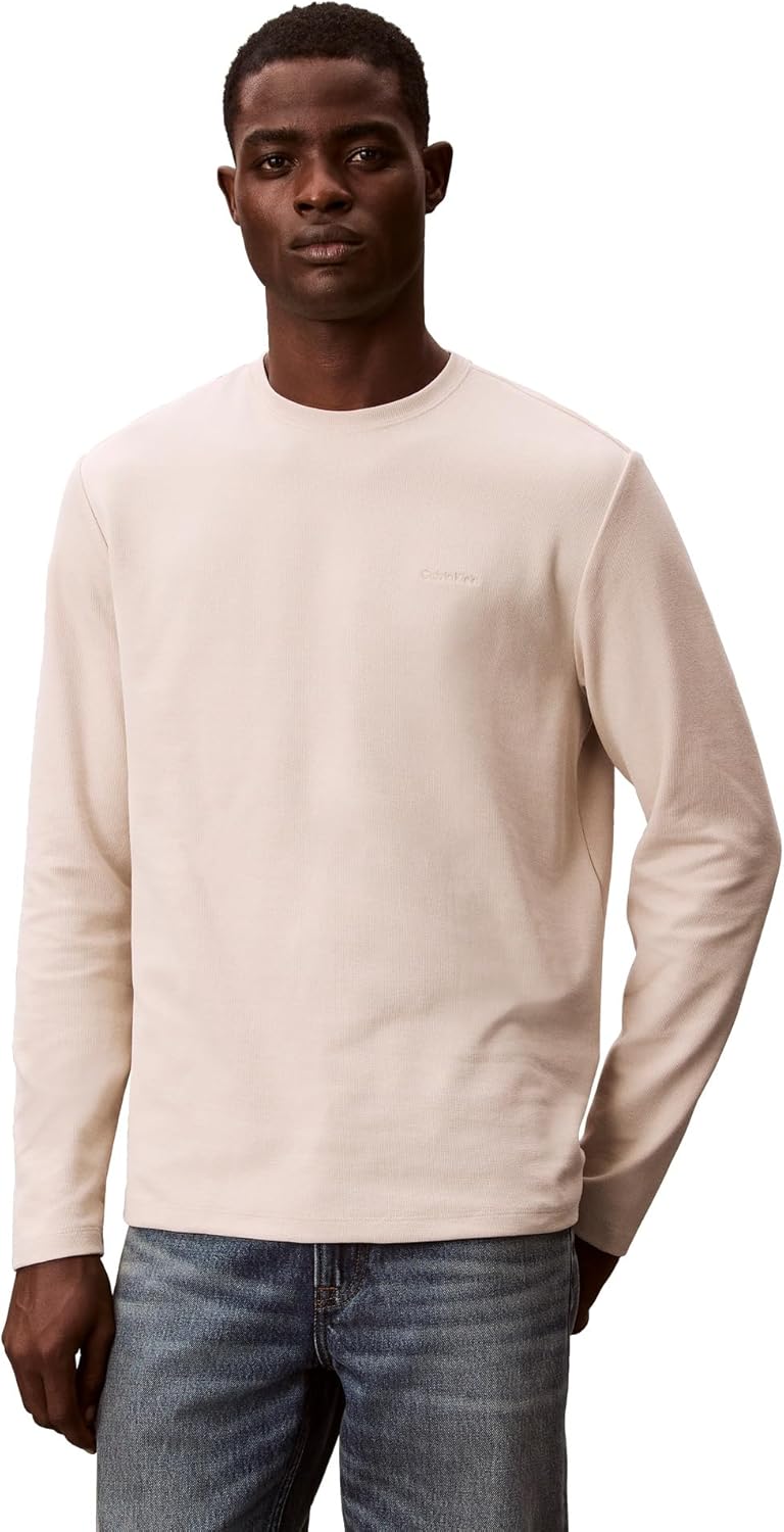 Мужская футболка Calvin Klein с микровафельным узором и длинным рукавом, Unbleached
Мужская футболка Calvin Klein с микровафельным узором и длинным рукавом, Unbleached