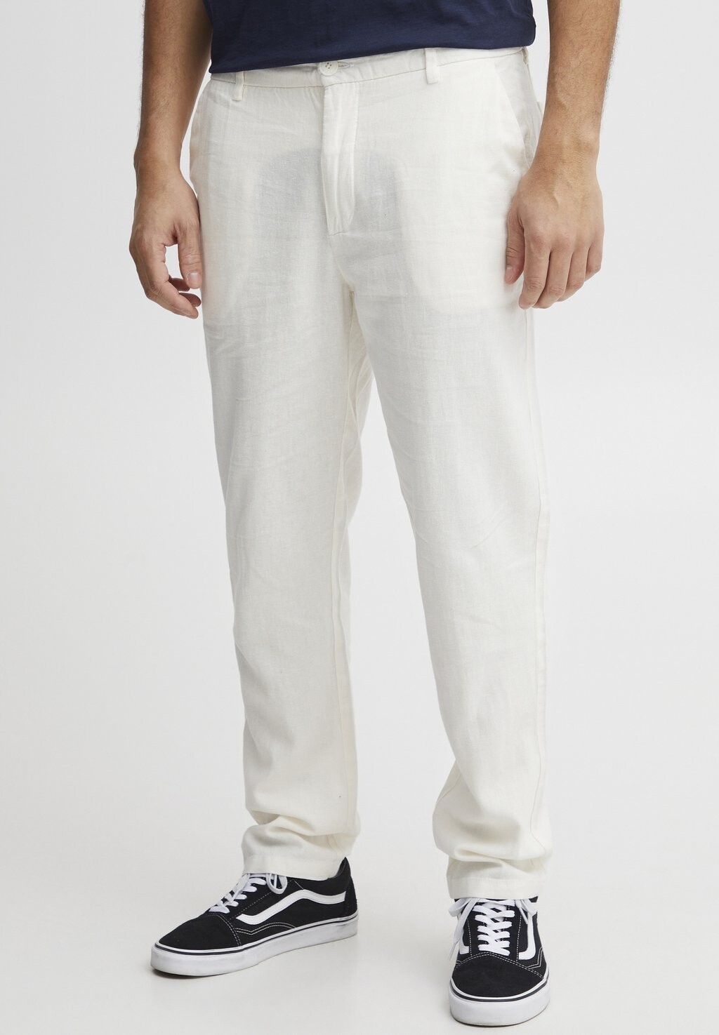 Чиносы SDALLAN LIAM Solid, цвет off white
Чиносы SDALLAN LIAM Solid, цвет off white