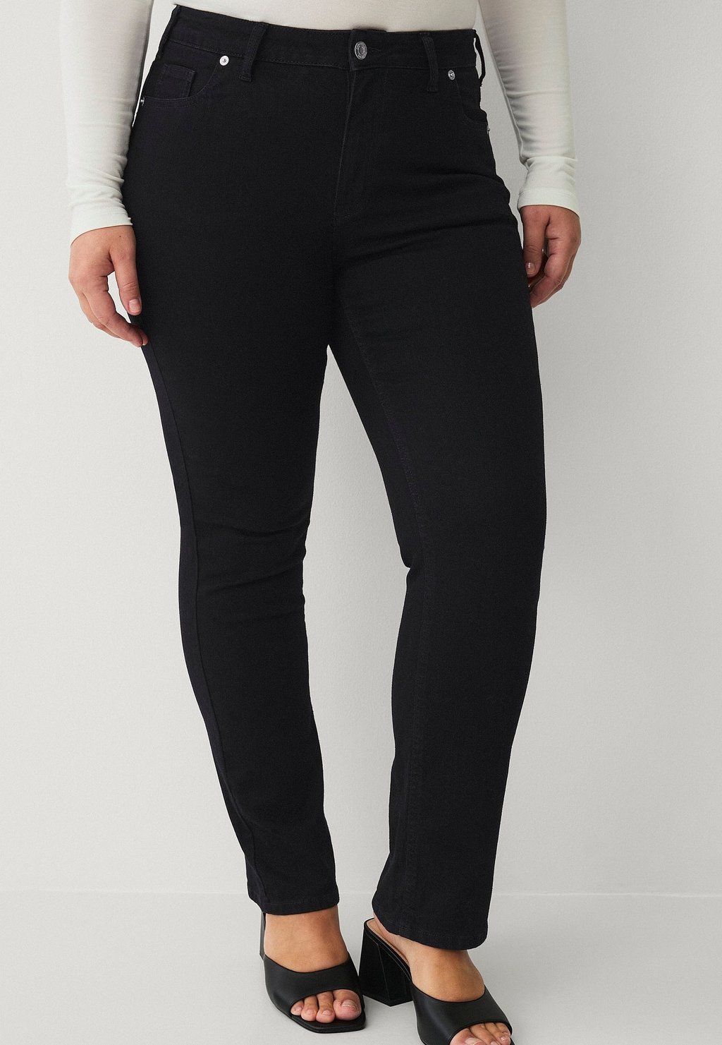 Джинсы Bootcut Ellos Plus collection, черный
Джинсы Bootcut Ellos Plus collection, черный