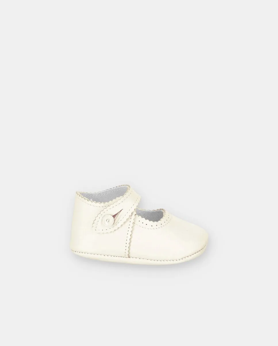 Высокие детские туфельки Merceditas бежевого цвета Martín Aranda
Высокие детские туфельки Merceditas бежевого цвета Martín Aranda