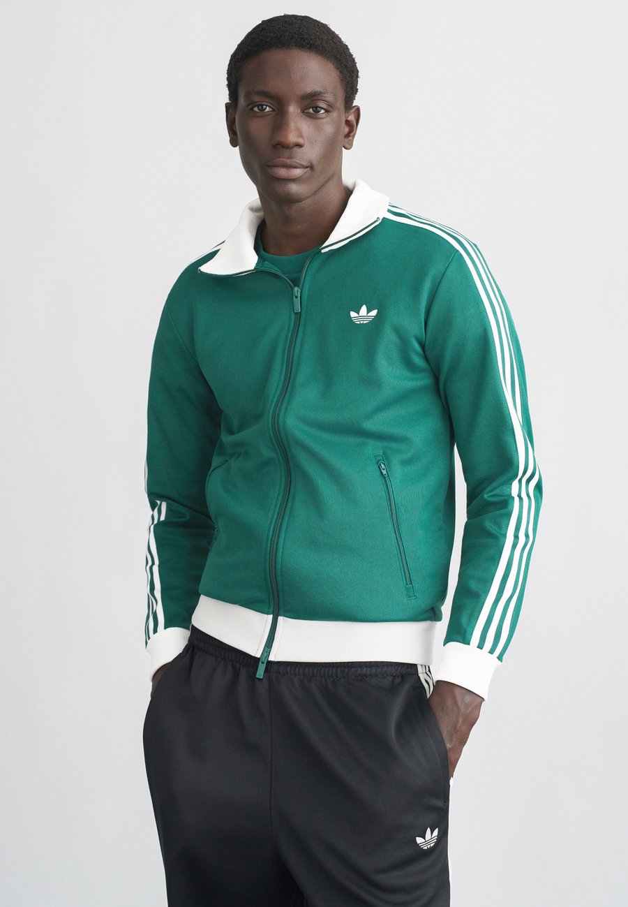 Толстовка Adidas Originals CLASSIC, Collegiate Green/White/Dark Green
Толстовка Adidas Originals CLASSIC, Collegiate Green/White/Dark Green