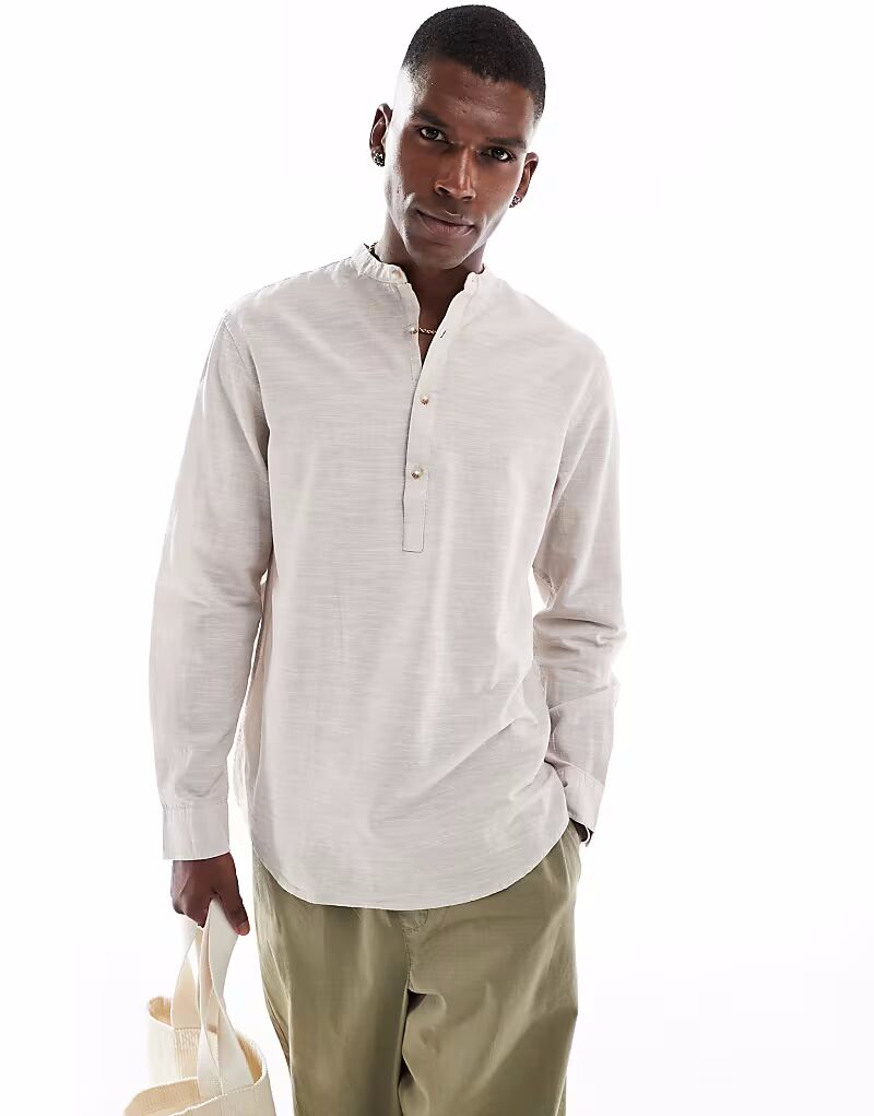 Льняная рубашка Jack & Jones бежевого цвета
Льняная рубашка Jack & Jones бежевого цвета