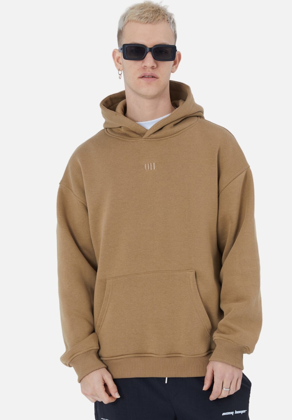 Толстовка с капюшоном OH-NAKISLI Megaman, коричневый
Толстовка с капюшоном OH-NAKISLI Megaman, коричневый