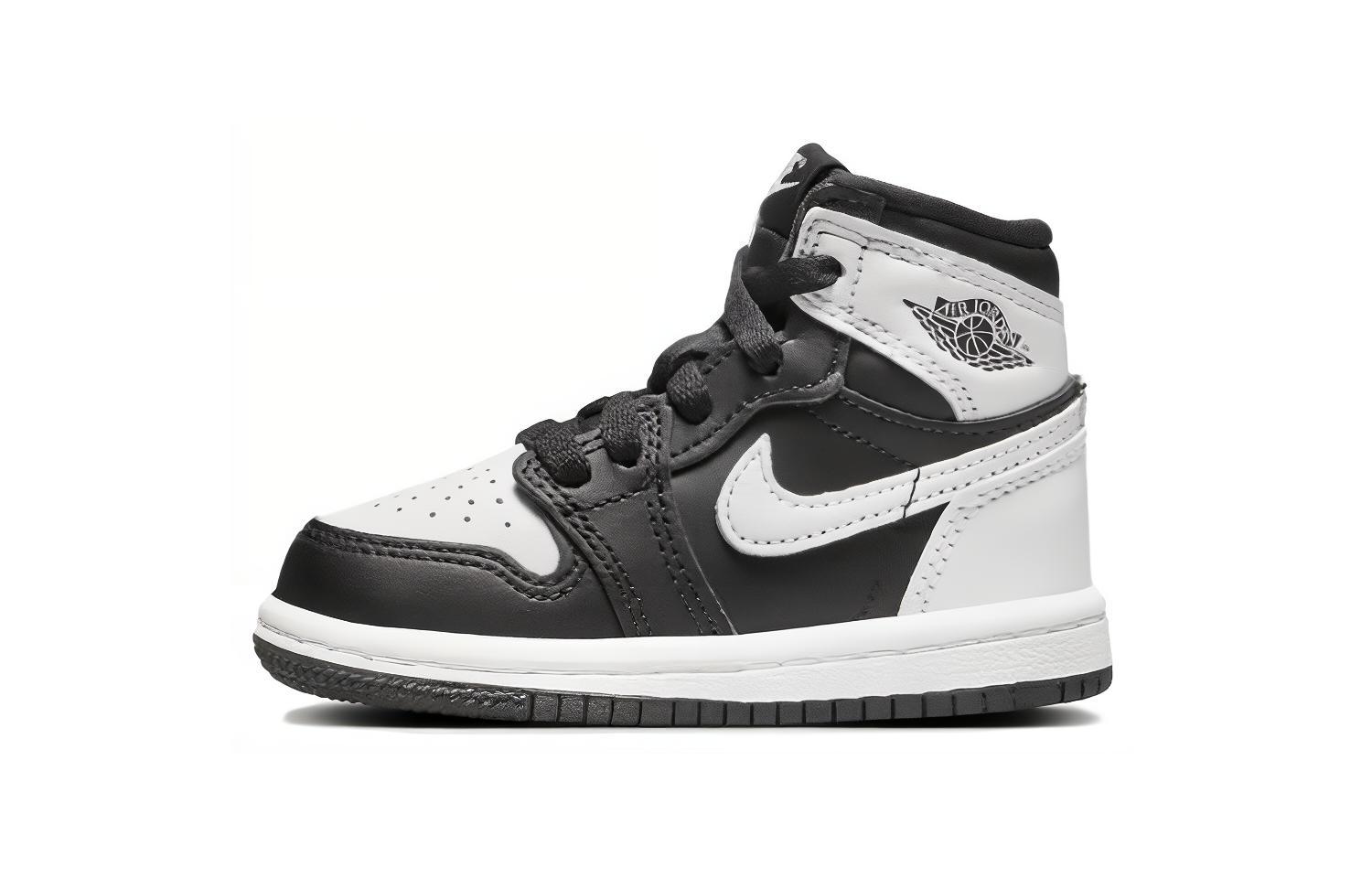 Jordan Retro High OG Black White TD
Jordan Retro High OG Black White TD