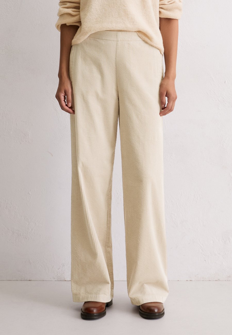 Брюки Marc O'Polo RELAXED, Natural Stone/Beige
Брюки Marc O'Polo RELAXED, Natural Stone/Beige