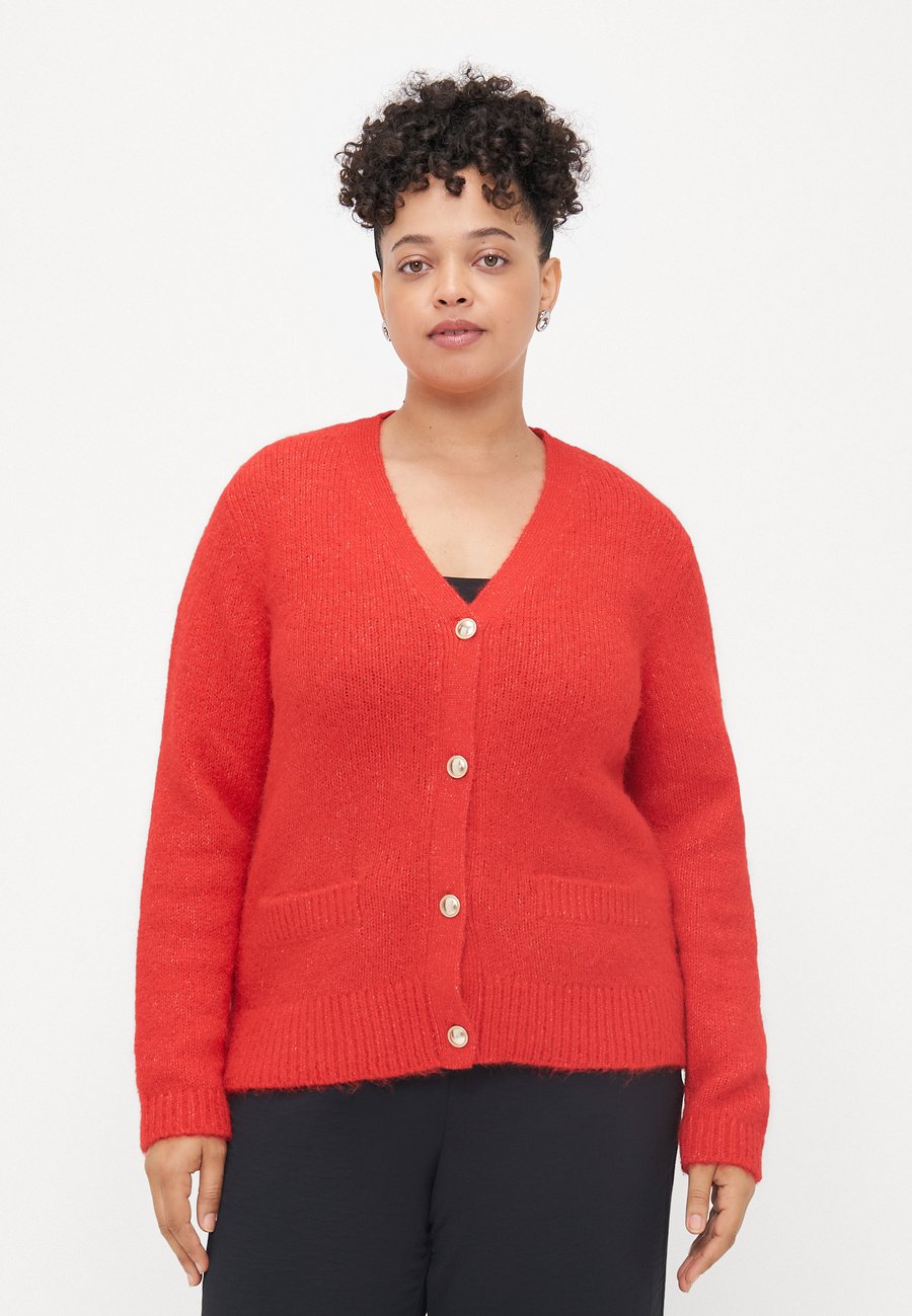 Кардиган ONLY Carmakoma CARMAGGIE LIFE CONTRAST, Salsa Melange/Red
Кардиган ONLY Carmakoma CARMAGGIE LIFE CONTRAST, Salsa Melange/Red