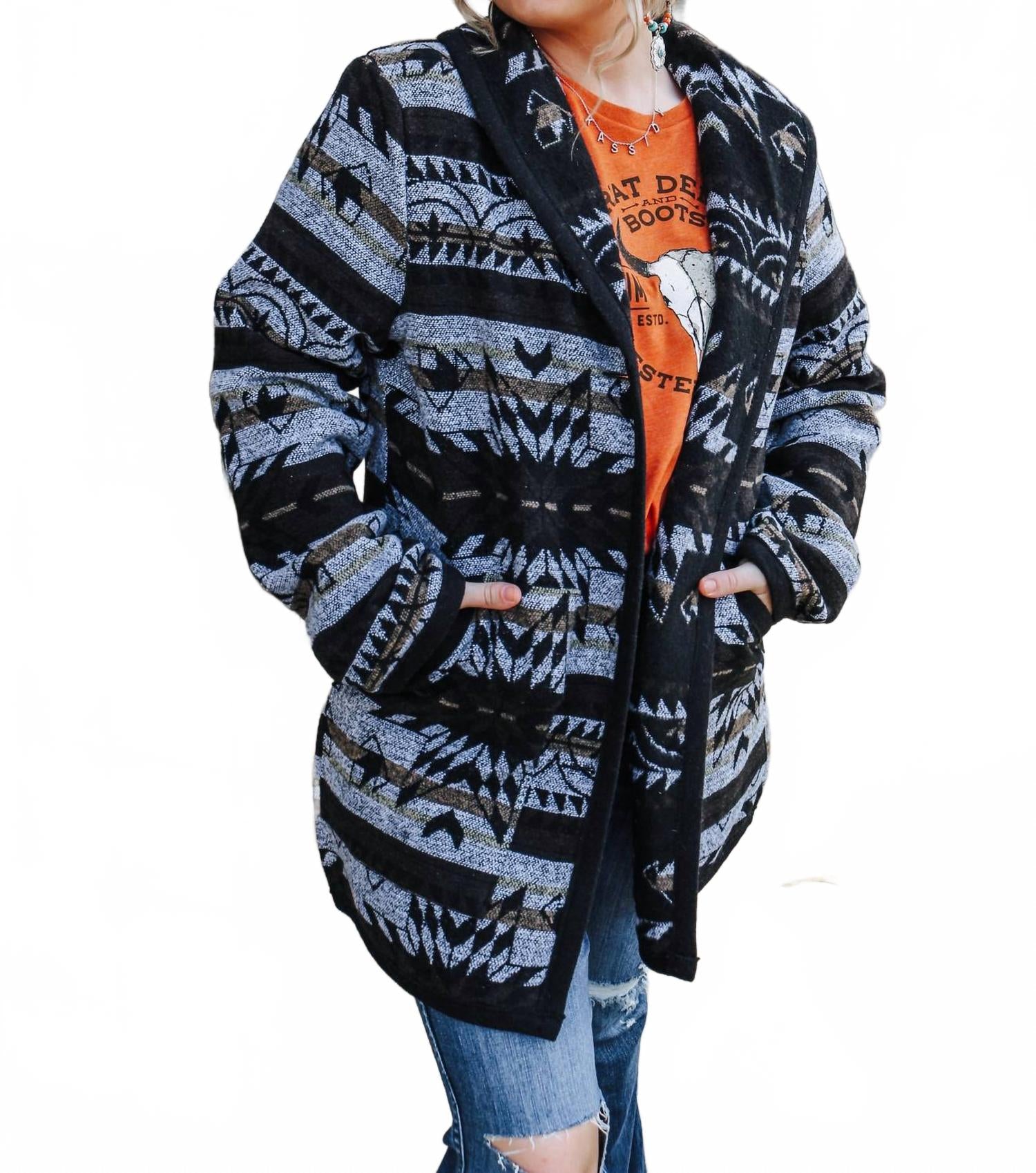 Бохо-пальто в черно-серой гамме Circle S
Бохо-пальто в черно-серой гамме Circle S