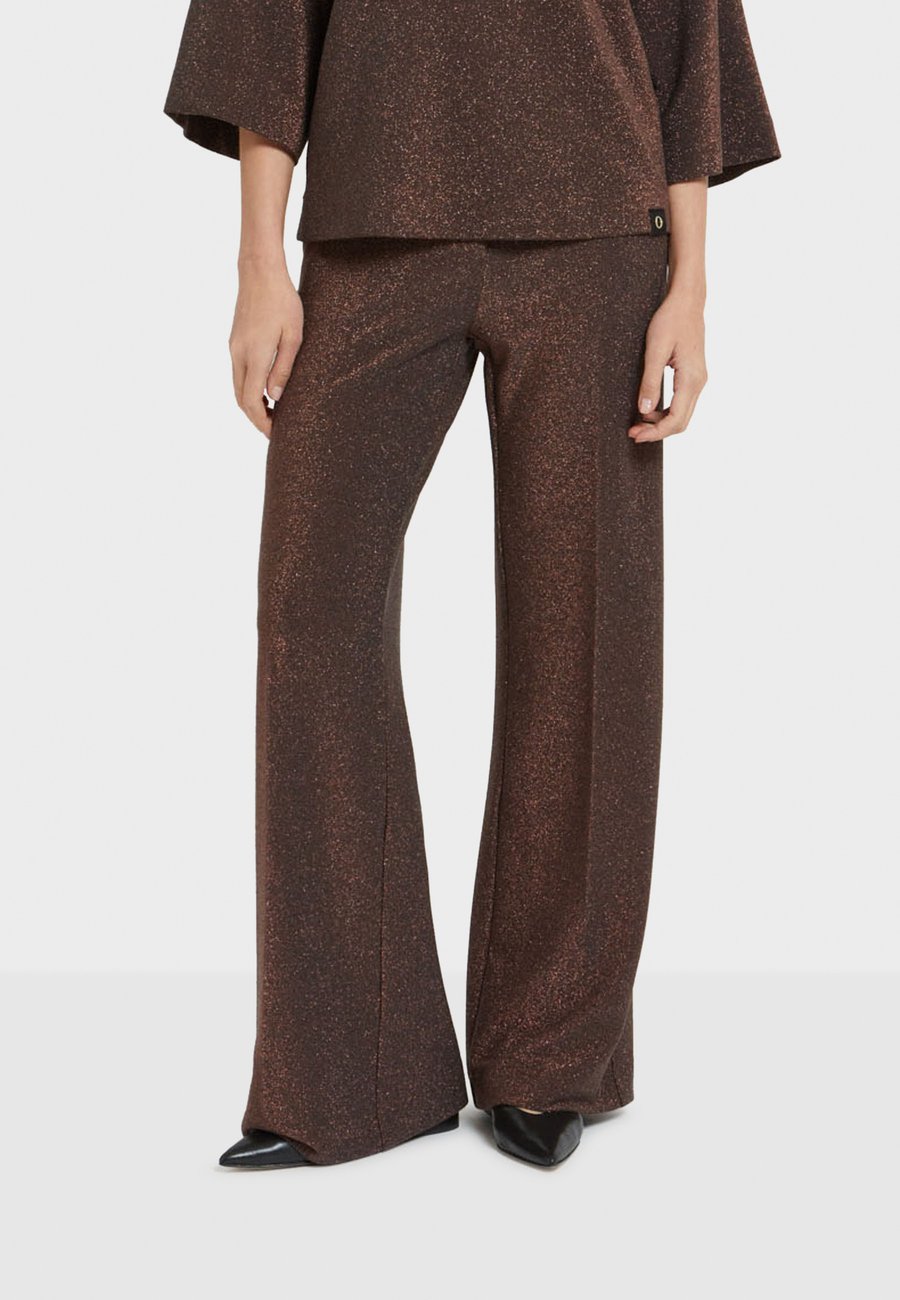 Брюки ottod'Ame Trousers, Brown
Брюки ottod'Ame Trousers, Brown