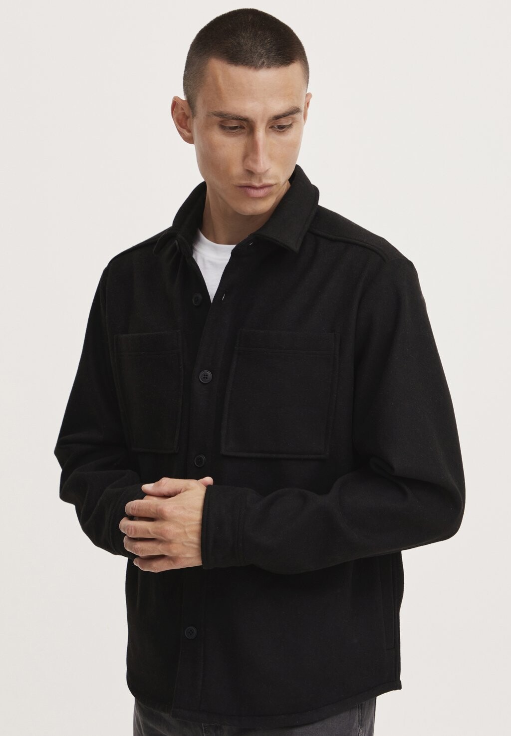 Рубашка Sdtam Solid, черный
Рубашка Sdtam Solid, черный