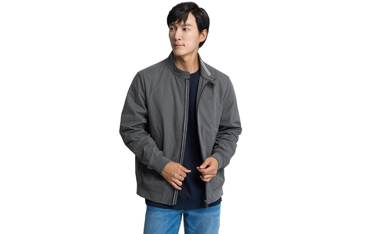 NAUTICA Белые парусные куртка для мужчин
NAUTICA Белые парусные куртка для мужчин