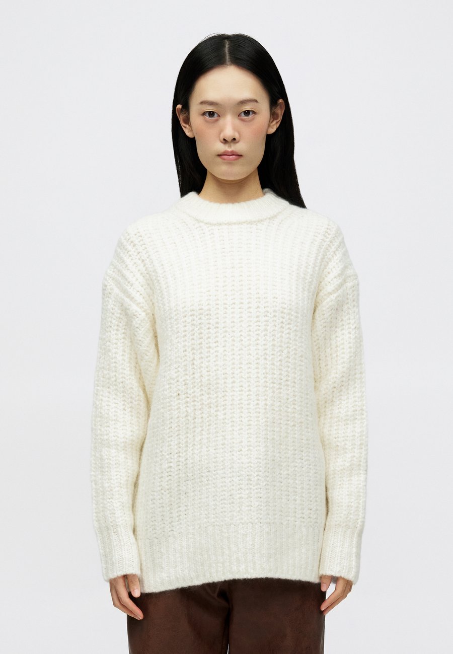 Джемпер MICHAEL Michael Kors CREW EASY , Ecru/Grey
Джемпер MICHAEL Michael Kors CREW EASY , Ecru/Grey