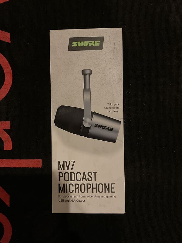 Микрофон для подкастов Shure MV7 Dynamic USB Podcast Microphone
Микрофон для подкастов Shure MV7 Dynamic USB Podcast Microphone