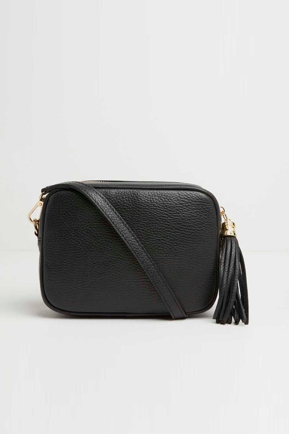 Сумка через плечо "Verona" с кисточками Betsy & Floss, черный
Сумка через плечо "Verona" с кисточками Betsy & Floss, черный