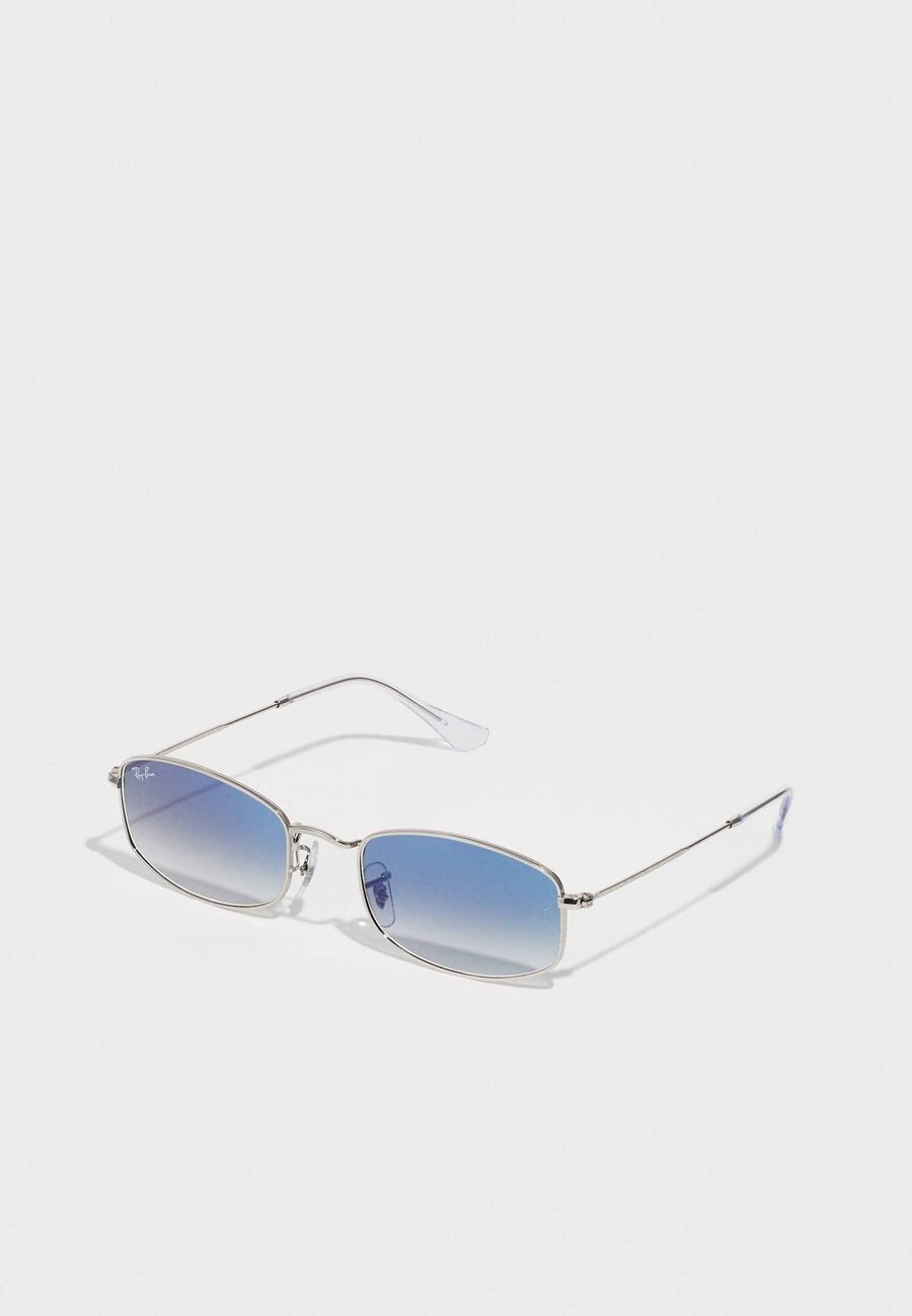 Солнцезащитные очки Ray-Ban UNISEX, Silver-Coloured/Clear Gradient Blue/Silver-Coloured
Солнцезащитные очки Ray-Ban UNISEX, Silver-Coloured/Clear Gradient Blue/Silver-Coloured