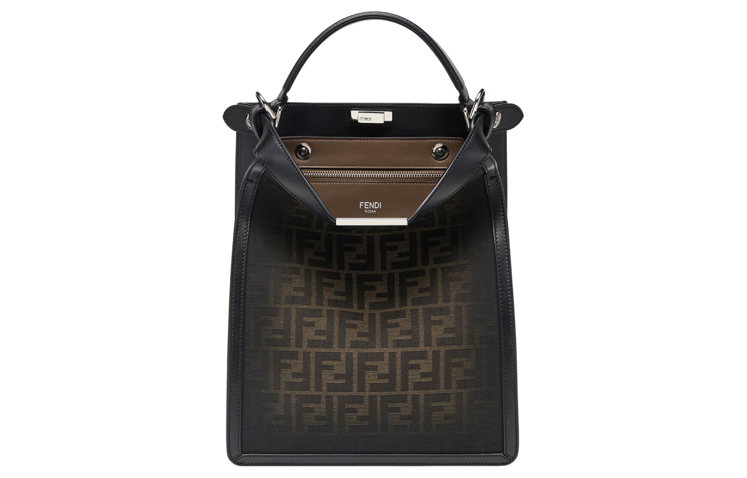 FENDI Кожаная сумка через плечо с элементами ткани на одно плечо малого размера мужская коричневая
FENDI Кожаная сумка через плечо с элементами ткани на одно плечо малого размера мужская коричневая