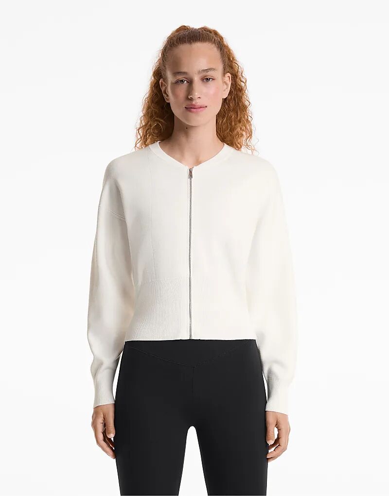 Куртка-бомбер OYSHO Knit в цвете «кремовый»
Куртка-бомбер OYSHO Knit в цвете «кремовый»