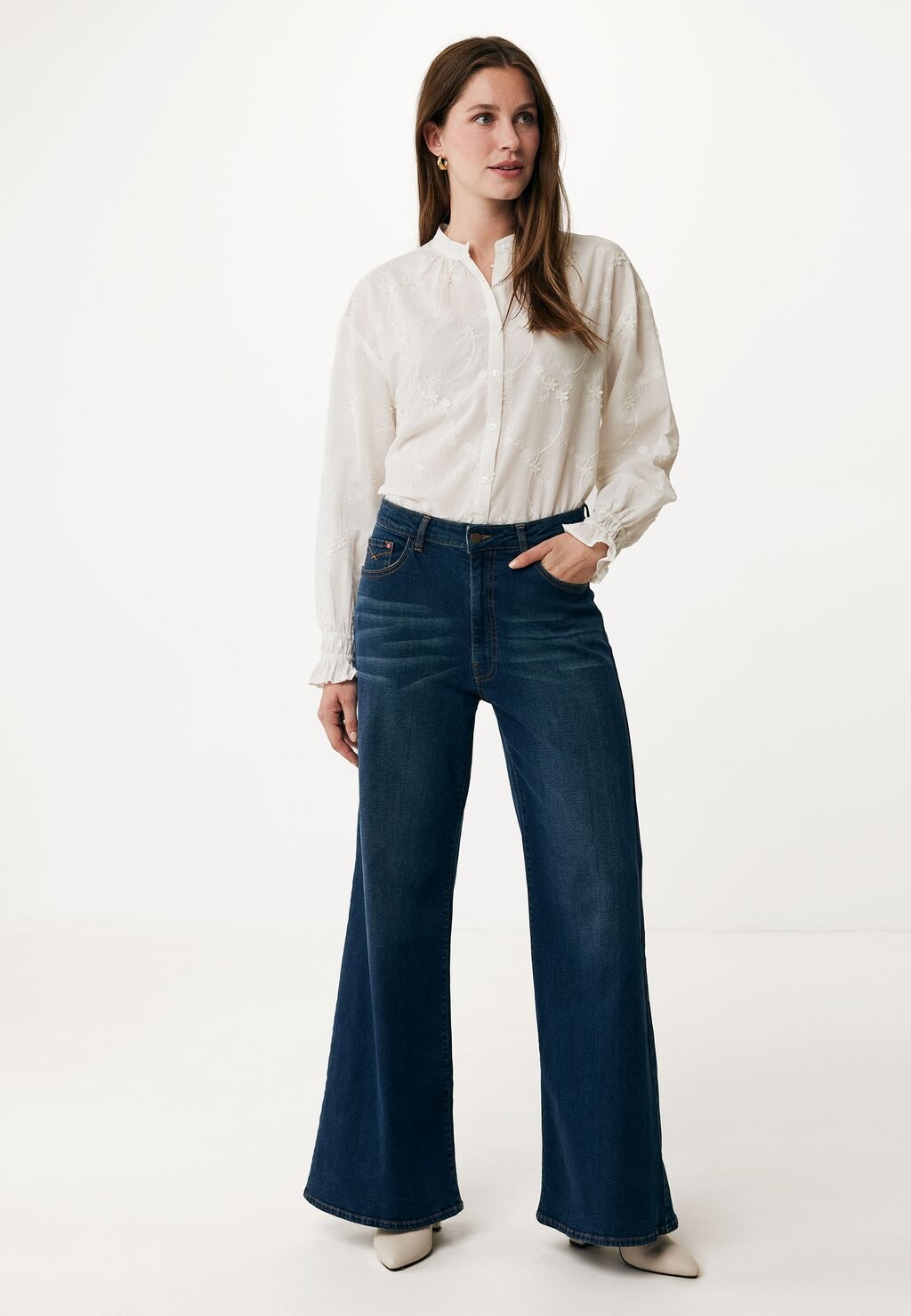 Блузка на пуговицах VOLUMINOUS Mexx, бежевый
Блузка на пуговицах VOLUMINOUS Mexx, бежевый