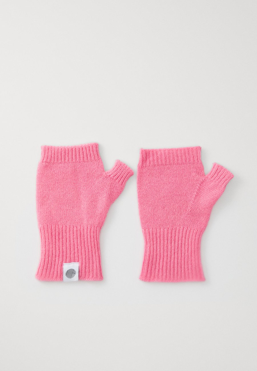 Перчатки KNITID MINI WRIST WARMERS, Cosmo Pink/Pink
Перчатки KNITID MINI WRIST WARMERS, Cosmo Pink/Pink