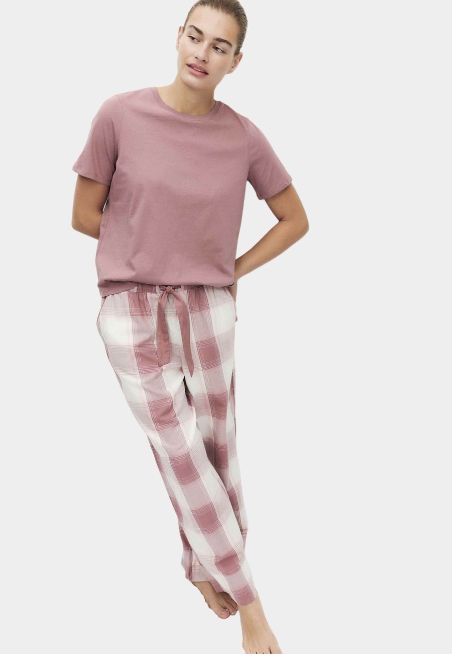 Пижамные брюки Marks & Spencer 2 PACK, Pink Mix/Beige
Пижамные брюки Marks & Spencer 2 PACK, Pink Mix/Beige