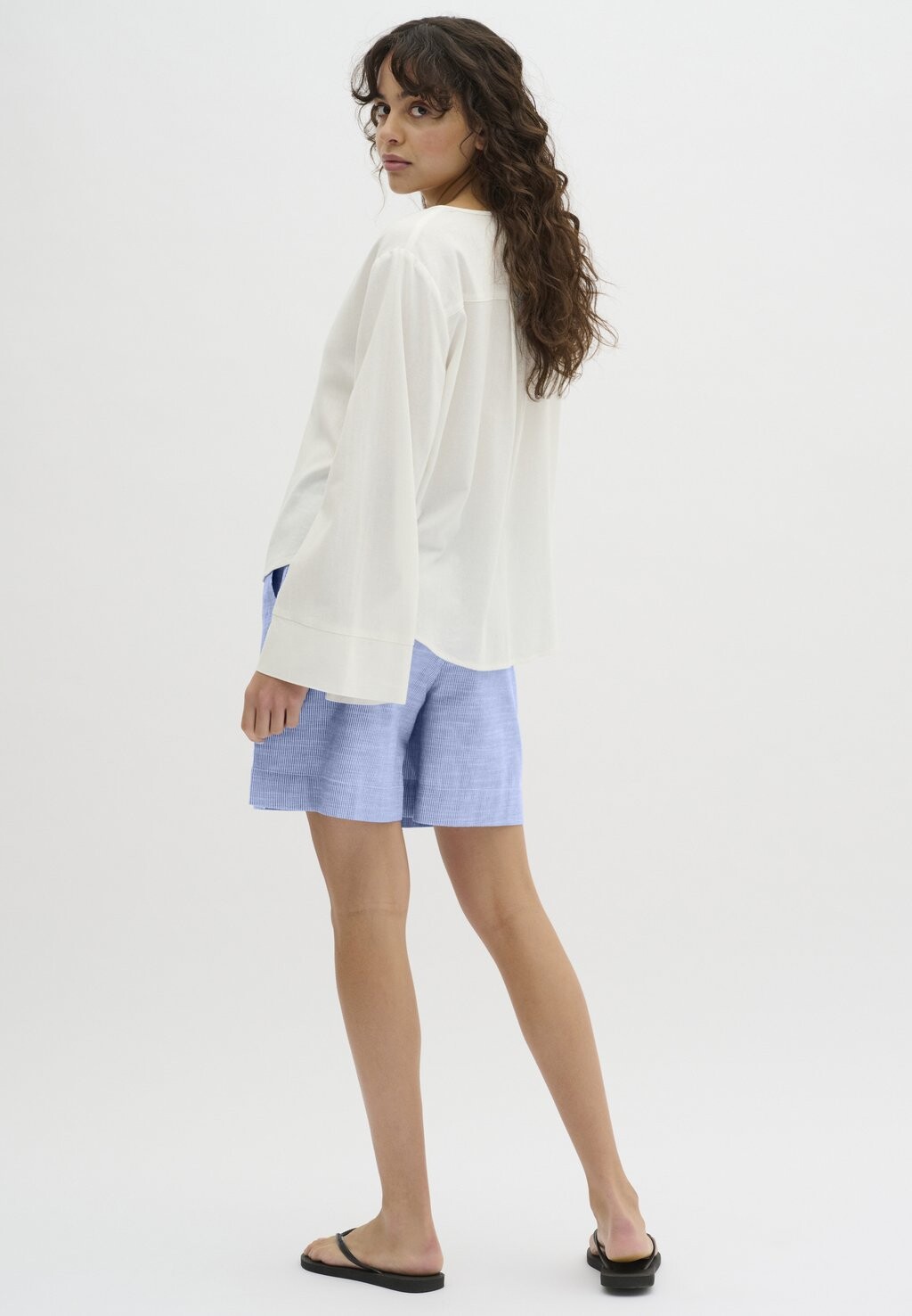 Шорты SKYE My Essential Wardrobe, синий 
Шорты SKYE My Essential Wardrobe, синий