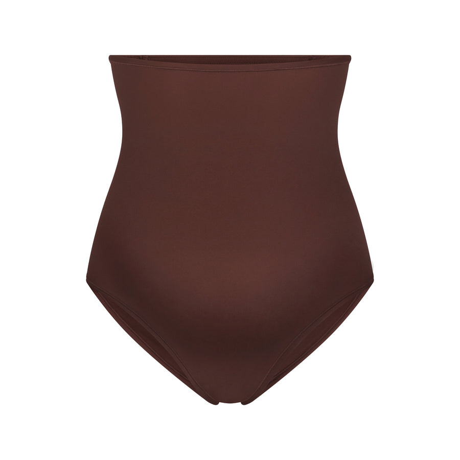Трусики для беременных с высокой талией SKIMS Fits Everybody, цвет Cocoa
Трусики для беременных с высокой талией SKIMS Fits Everybody, цвет Cocoa