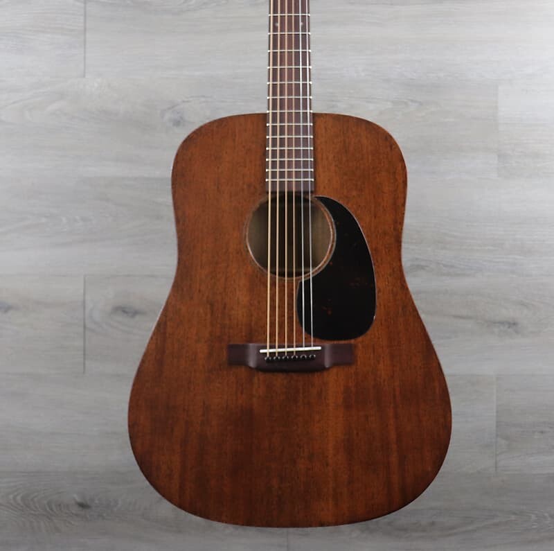 Гитара Martin D-15M
Гитара Martin D-15M