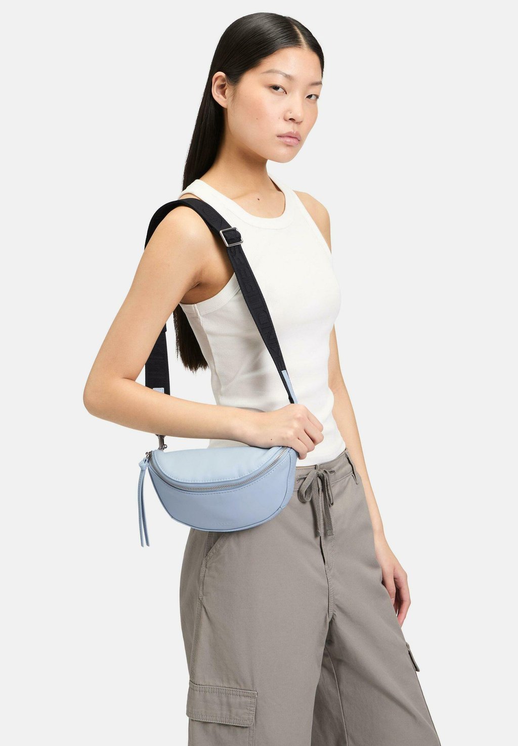 Поясная сумка ALMA Liebeskind Berlin, светло-голубой
Поясная сумка ALMA Liebeskind Berlin, светло-голубой