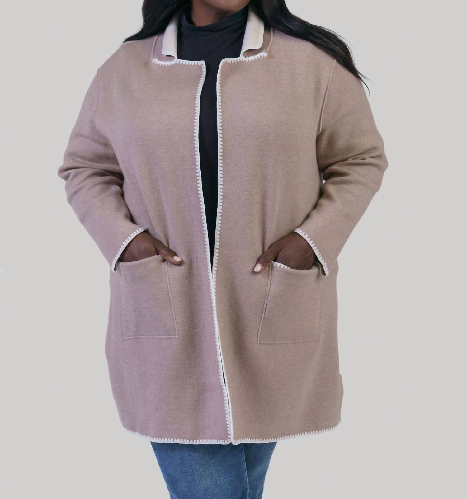 Уютная реверсивная вязаная куртка - плюс в макроне Nic + Zoe, Macroon
Уютная реверсивная вязаная куртка - плюс в макроне Nic + Zoe, Macroon