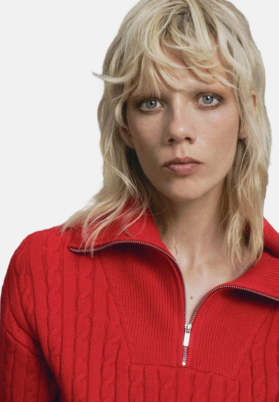 Джемпер Mango Jumper, Red
Джемпер Mango Jumper, Red