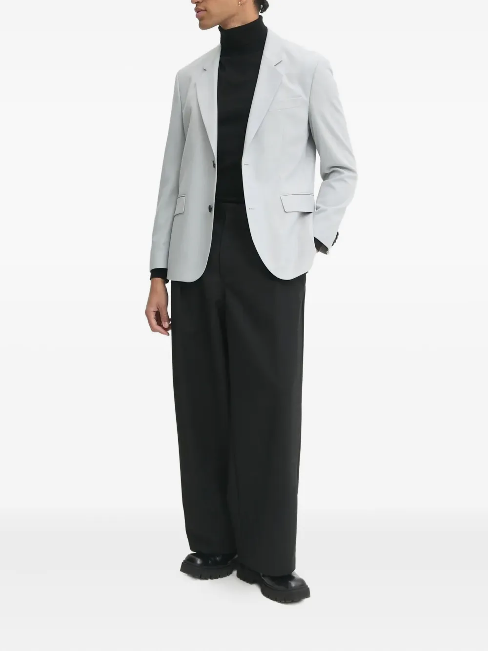 Однобортный пиджак с двумя пуговицами HUGO, серый
Однобортный пиджак с двумя пуговицами HUGO, серый