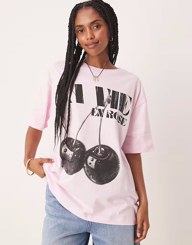 Футболка ASOS DESIGN oversize с принтом вишни розового цвета
Футболка ASOS DESIGN oversize с принтом вишни розового цвета