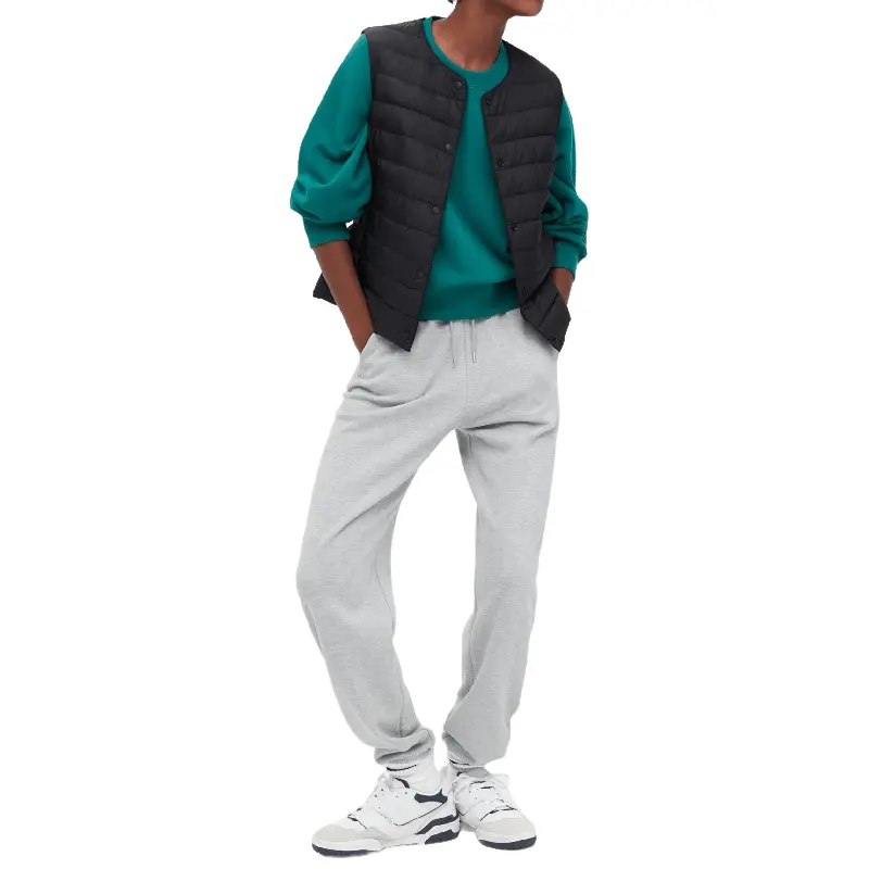 Жилет на пуху Uniqlo Ultra light down compact, черный
Жилет на пуху Uniqlo Ultra light down compact, черный