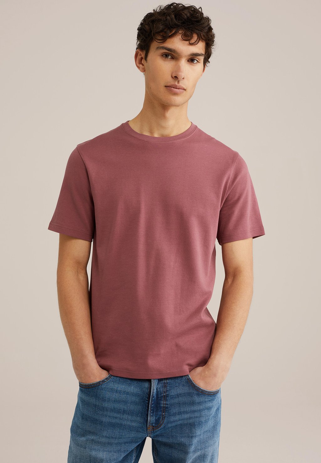 Базовая футболка WE Fashion, светло-красный
Базовая футболка WE Fashion, светло-красный