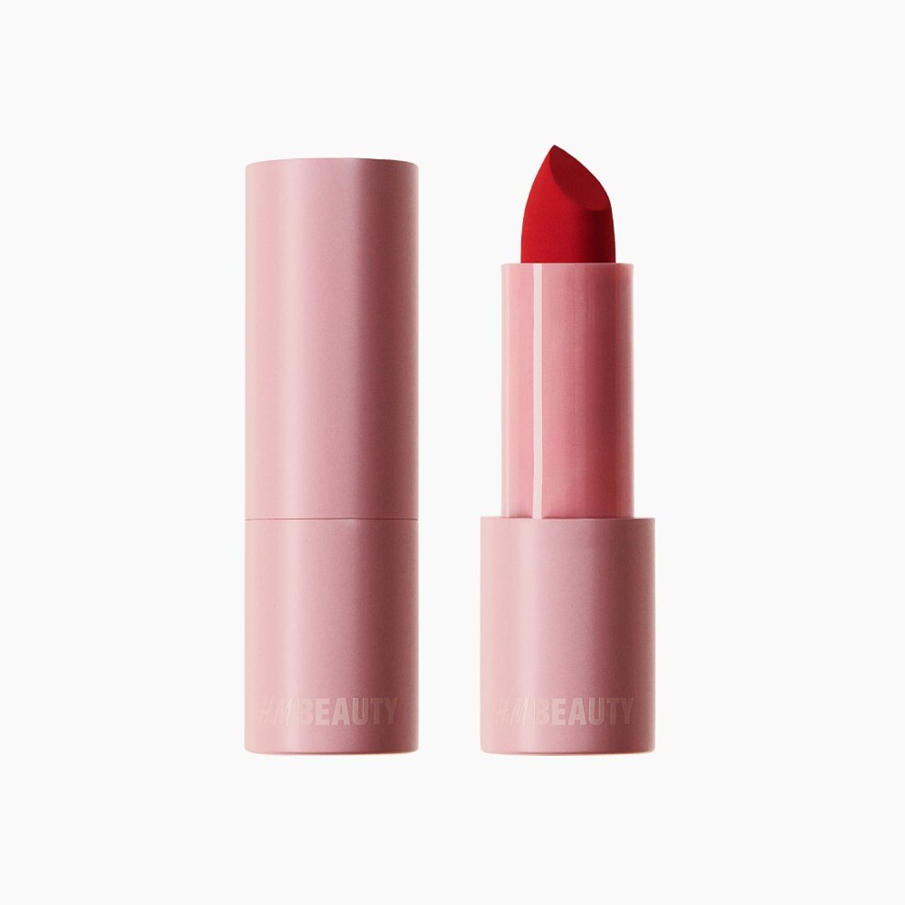 Губная помада H&M Matte, 4 г, тон Revenge Red
Губная помада H&M Matte, 4 г, тон Revenge Red
