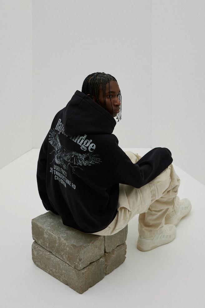 Толстовка с капюшоном с принтом свободного кроя H&M, мультиколор
Толстовка с капюшоном с принтом свободного кроя H&M, мультиколор