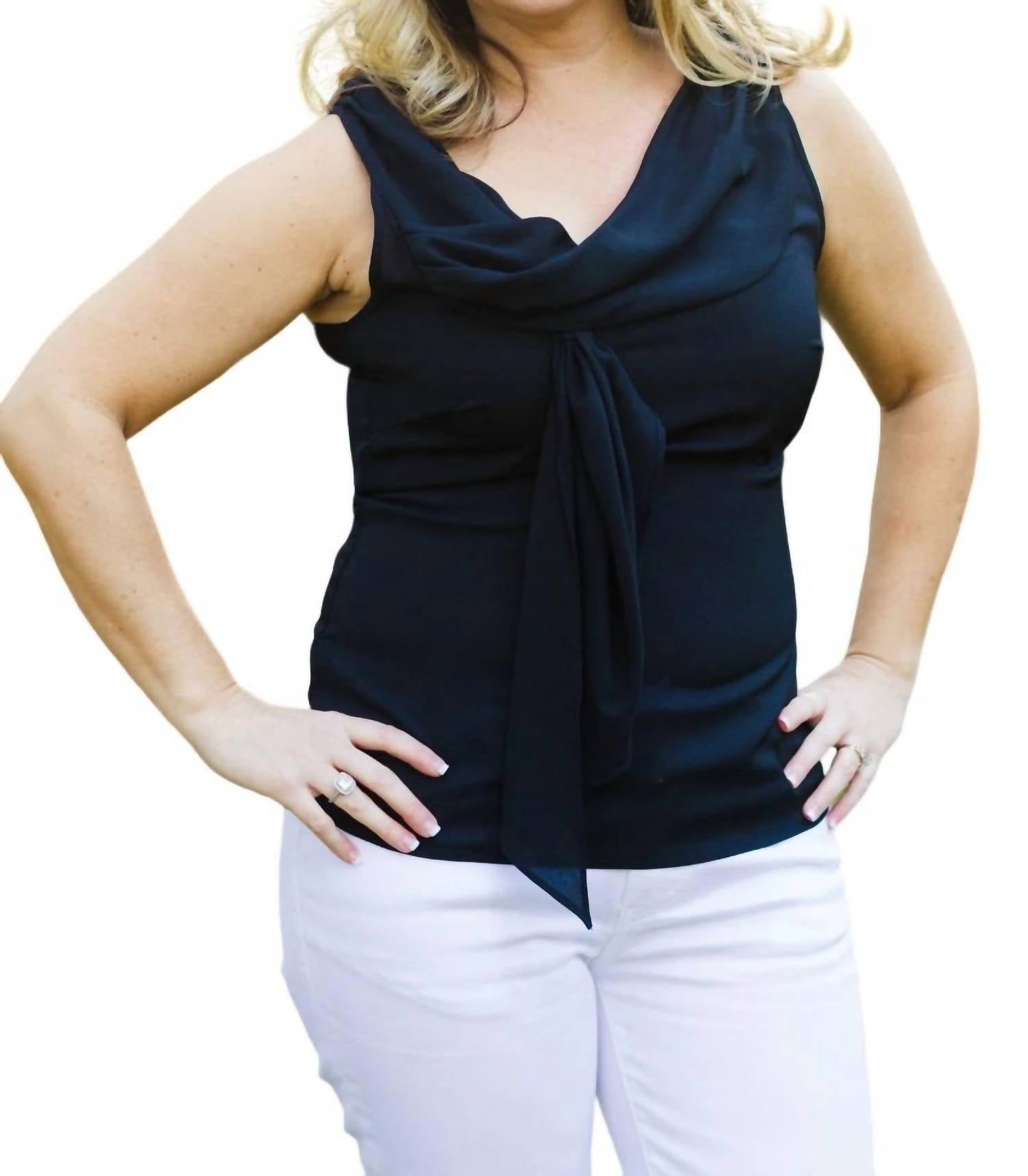 Топ без рукавов с деталями спереди черного цвета Ya Los Angeles
Топ без рукавов с деталями спереди черного цвета Ya Los Angeles