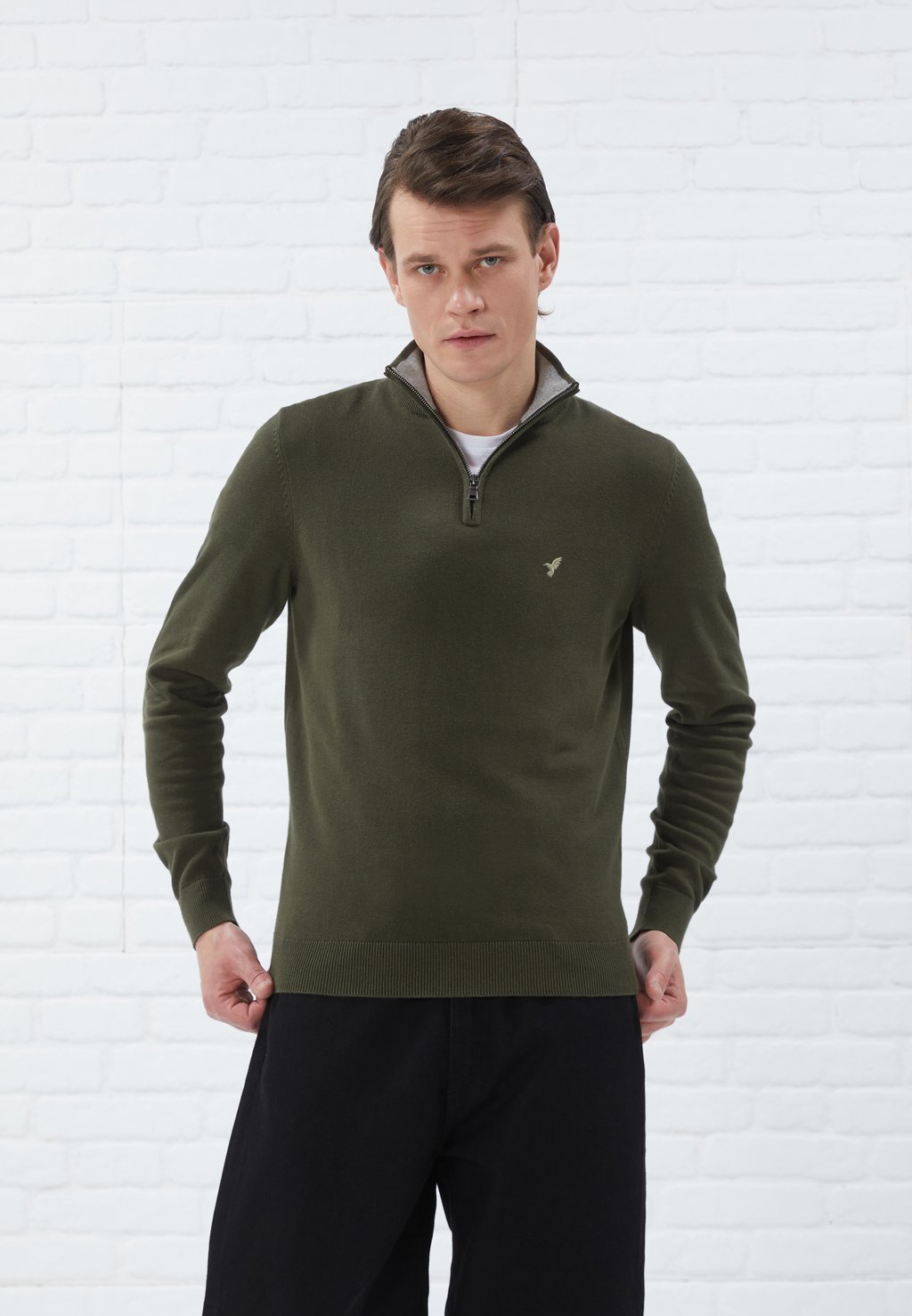 Джемпер Pier One, темно-зеленый
Джемпер Pier One, темно-зеленый