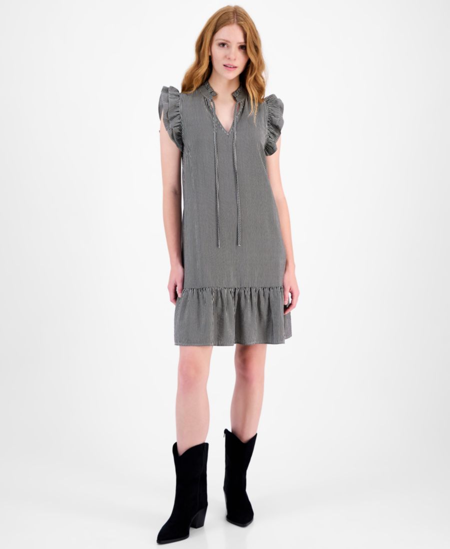 Укороченное полосатое платье-футляр с рукавами-крылышками Sandra Darren, Black.wht
Укороченное полосатое платье-футляр с рукавами-крылышками Sandra Darren, Black.wht